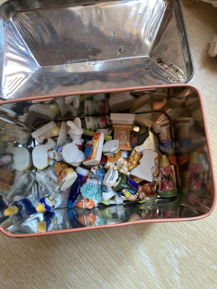 Lot de 66 fèves - photo numéro 2