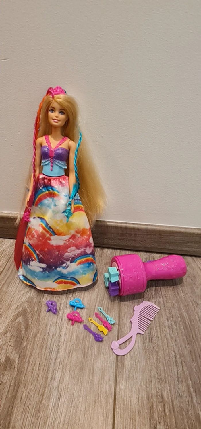 Barbie dreamtopia tresses magiques