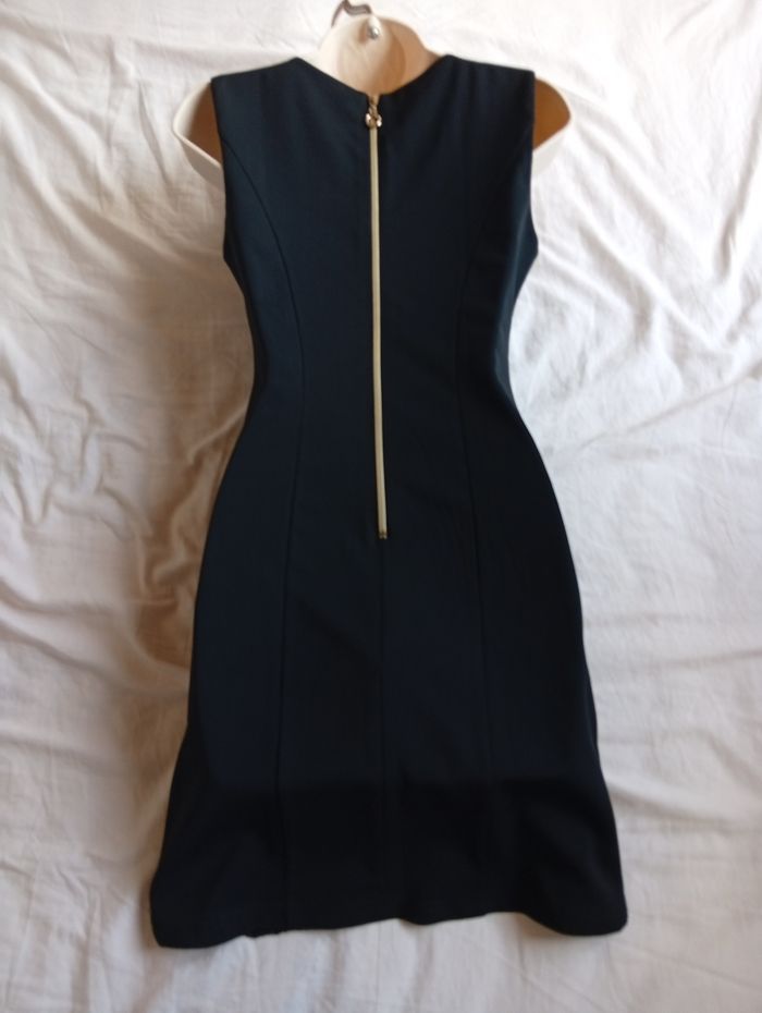 Robe queen's taille s - photo numéro 3