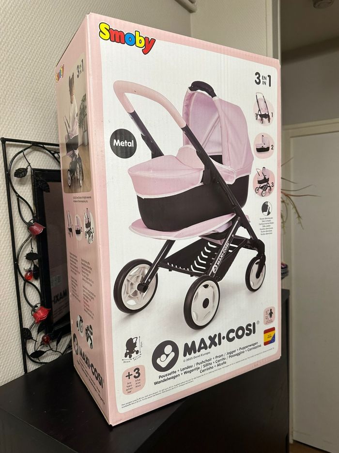 Jeu poussette Maxi-Cosi Smoby 3 en 1