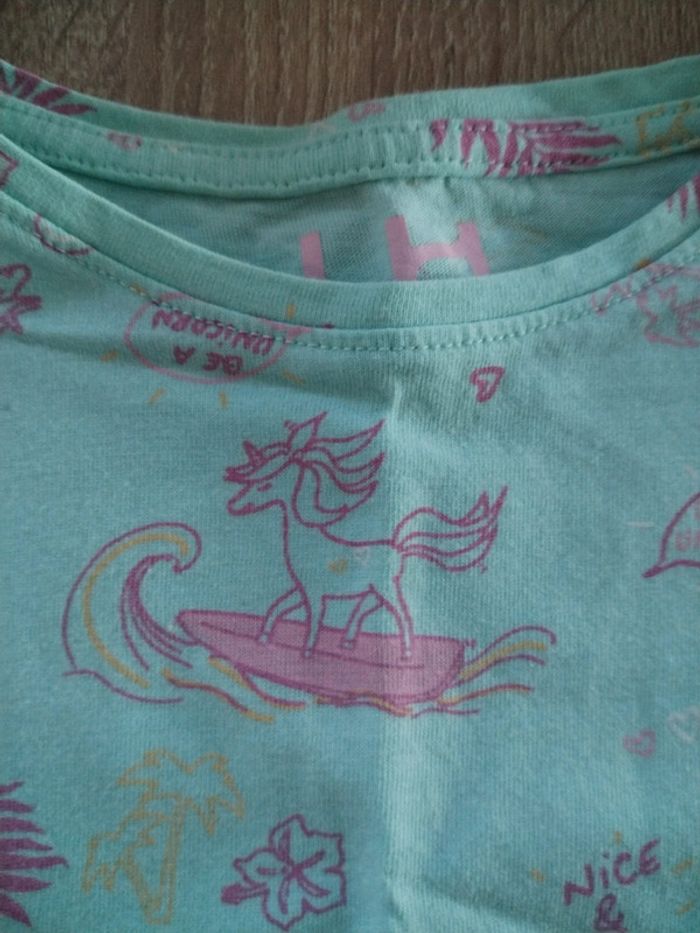 Tee shirt licorne 🦄 4 ans - photo numéro 2