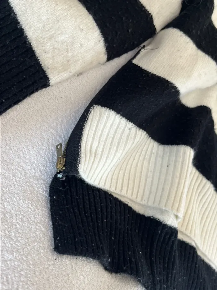 Pull blanc noir - photo numéro 2