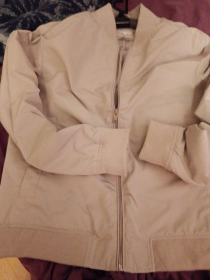Vends. Blouson. homme Demi saison voir Autre - photo numéro 2