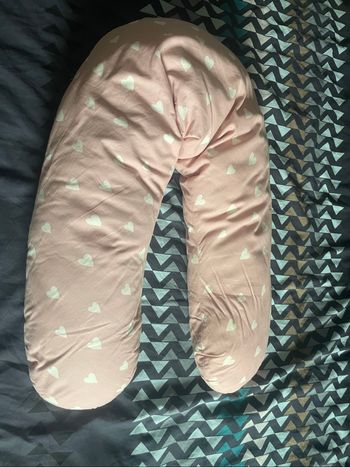 Coussin d’allaitement rose