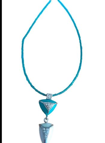 Collier avec pendentif n°44