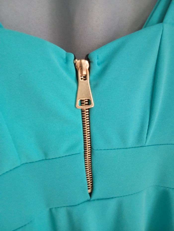 Robe turquoise - photo numéro 3