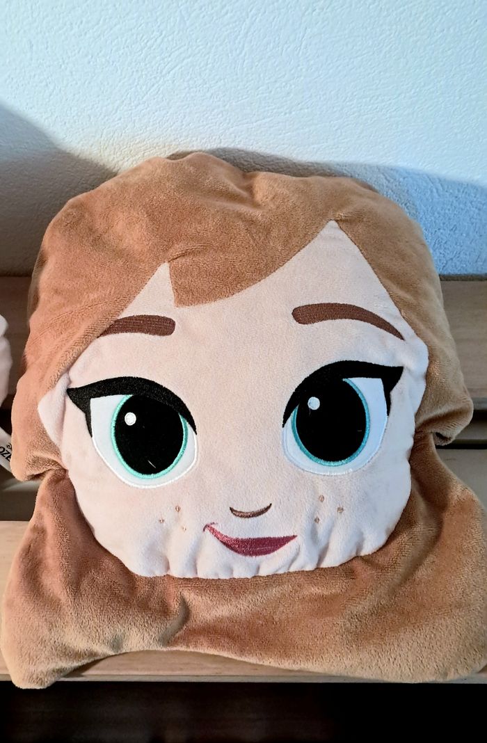 Lot 3 coussins La Reine des Neiges – Elsa, Anna & Olaf – Officiels Disney Frozen - photo numéro 4