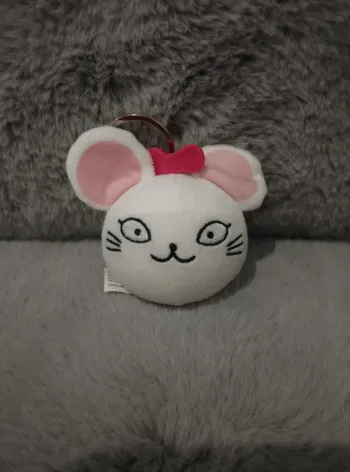 Porte clés boule peluche Souris