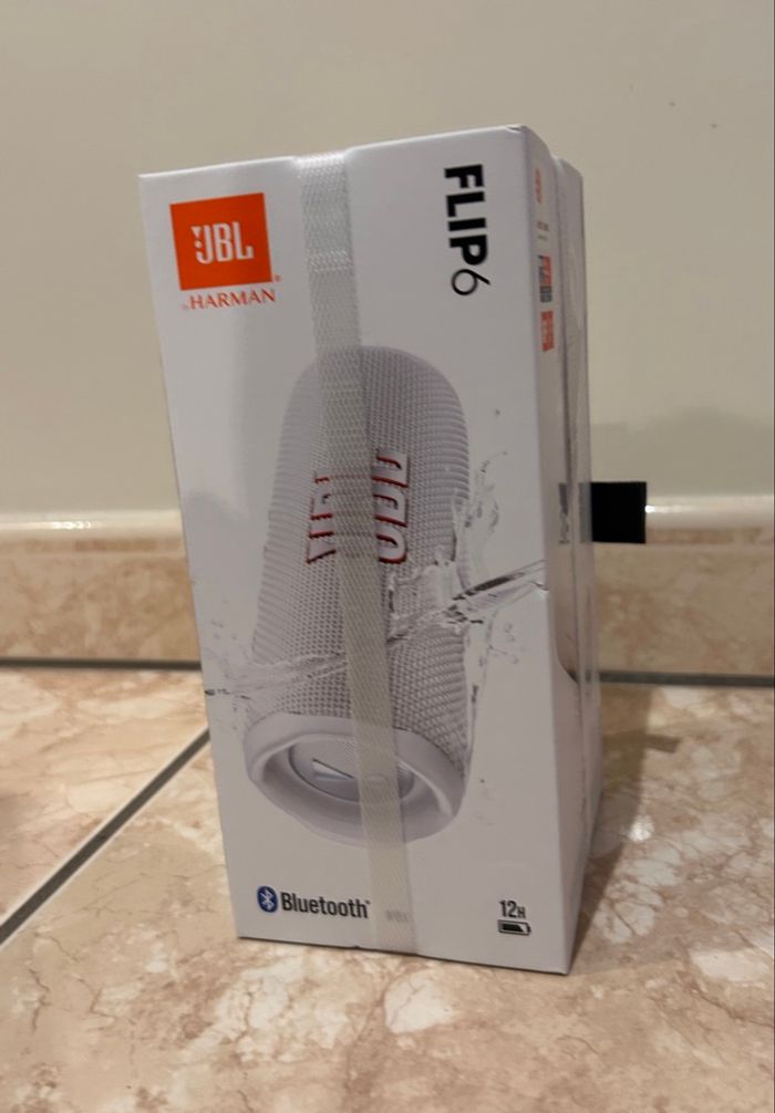 Enceinte Bluetooth JBL Flip 6 blanche – Neuve scellée – Garantie 2 ans - photo numéro 2