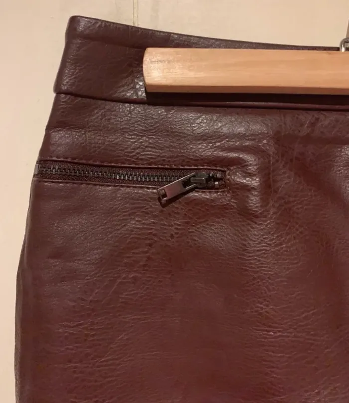 Jupe courte en simili cuir bordeaux - Camaïeu - photo numéro 2