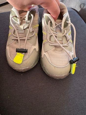 Chaussure taille 26