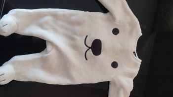 Pyjama épais petit ours.  Neuf taille 1 mois