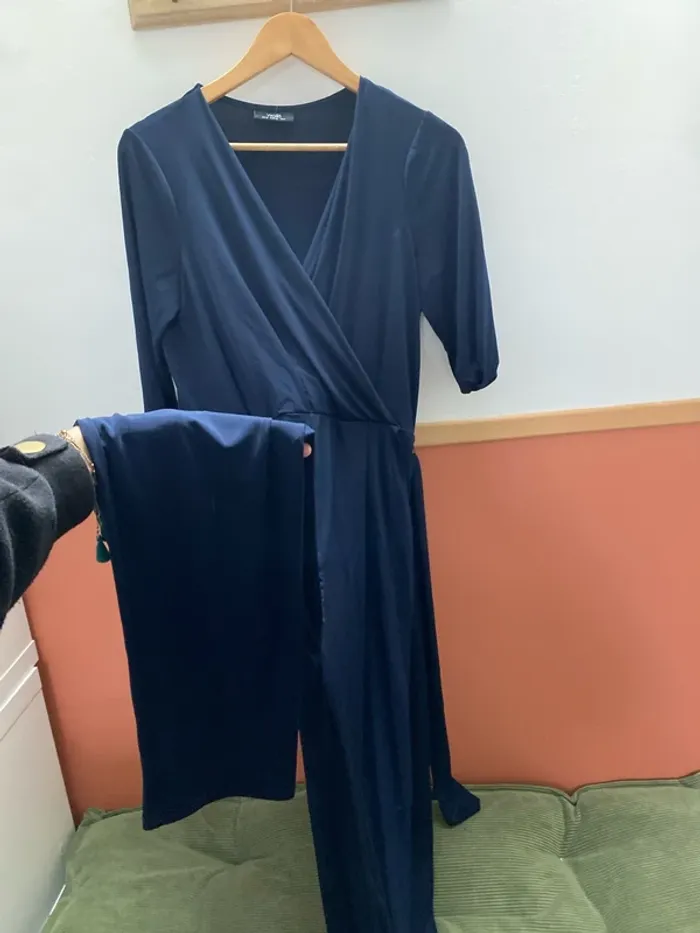 Combinaison pantalon bleue marine - photo numéro 2