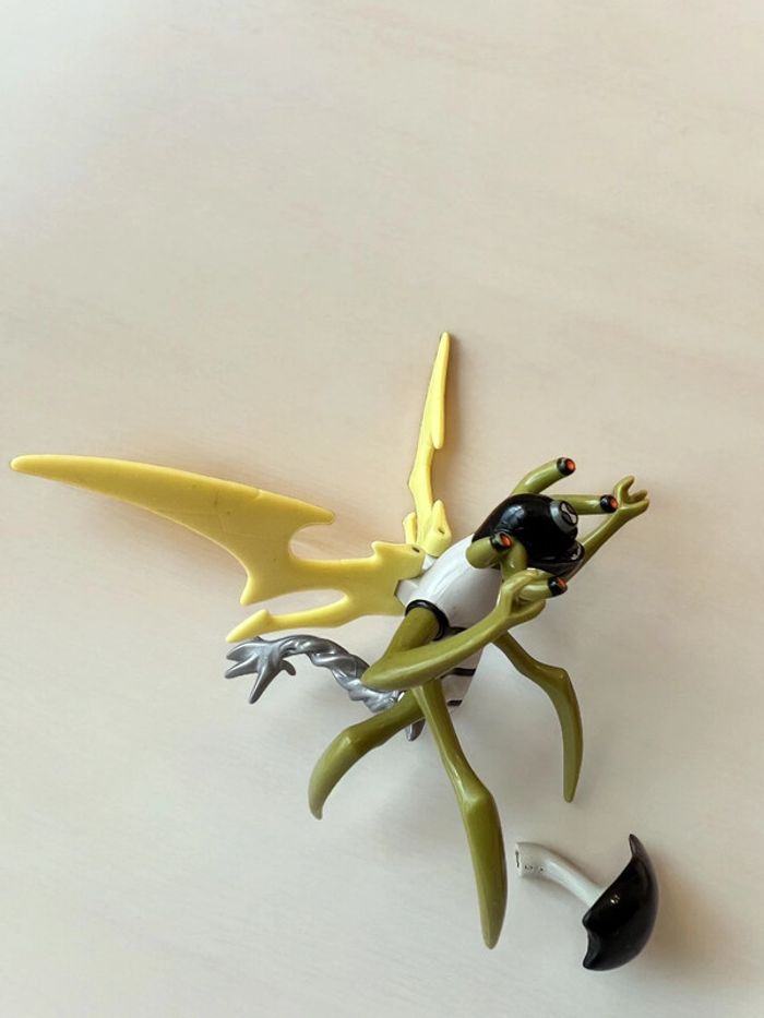 2006 Bandai Rare figurine articulée Ben 10 Stinkfly Stink Fly 10cm