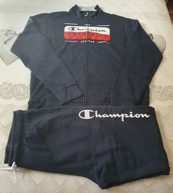 Ensemble jogging de taille 15/16ans