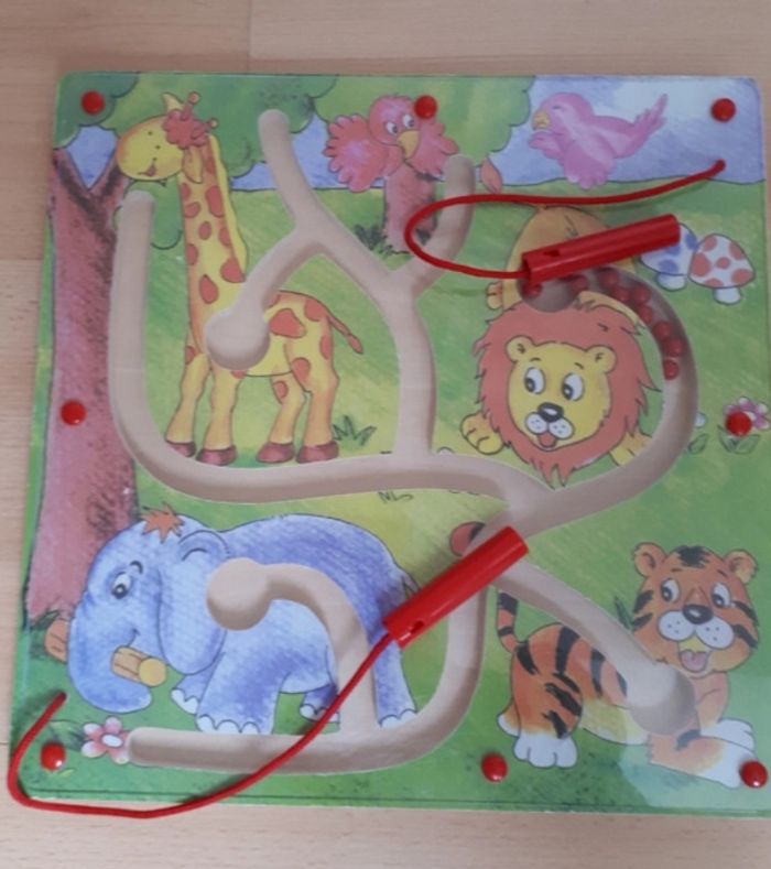 Labyrinthe magnétique de Small foot company