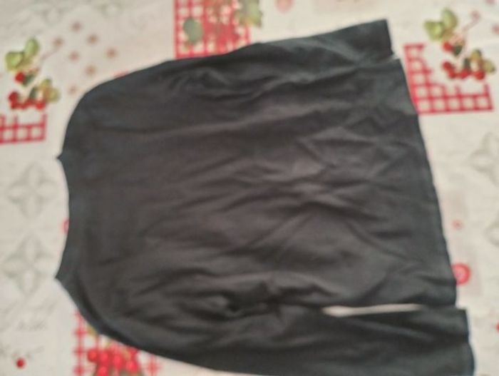 T-shirt noir manches longues kiabi (5 ans) 108-113 cm 100% coton - photo numéro 4