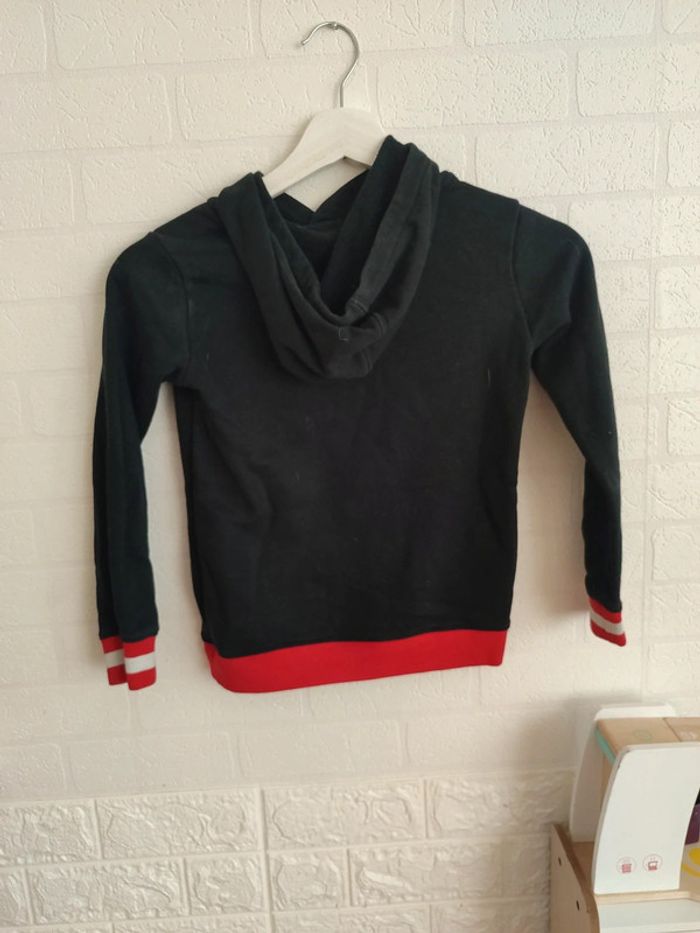 Pull Nike 5/6 ans - photo numéro 2