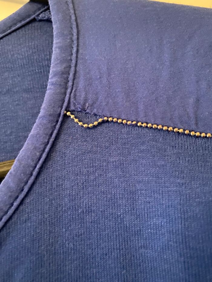 Pull / t-shirt manches longues - photo numéro 3