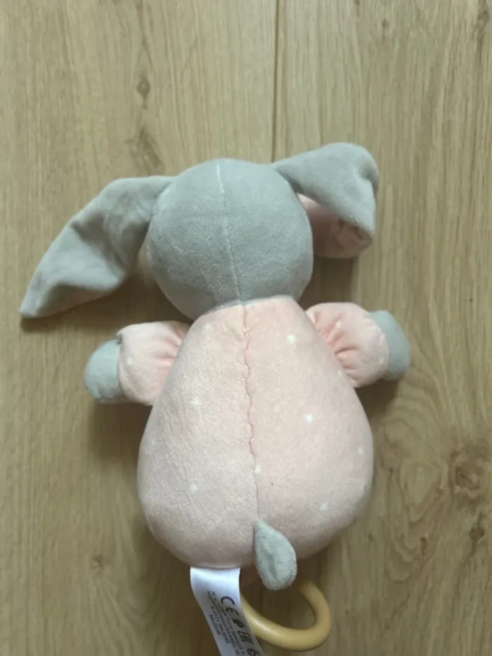 Peluche lapin musical - photo numéro 2