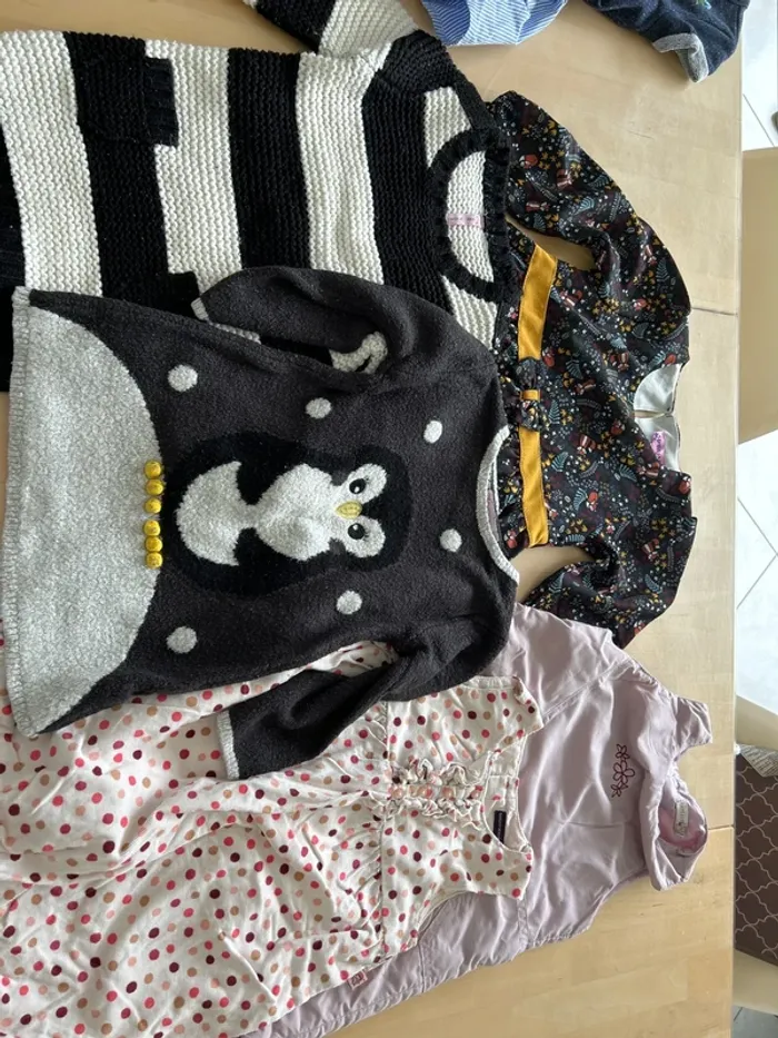 Lot de 5 robes hiver 18/24 mois tte marque