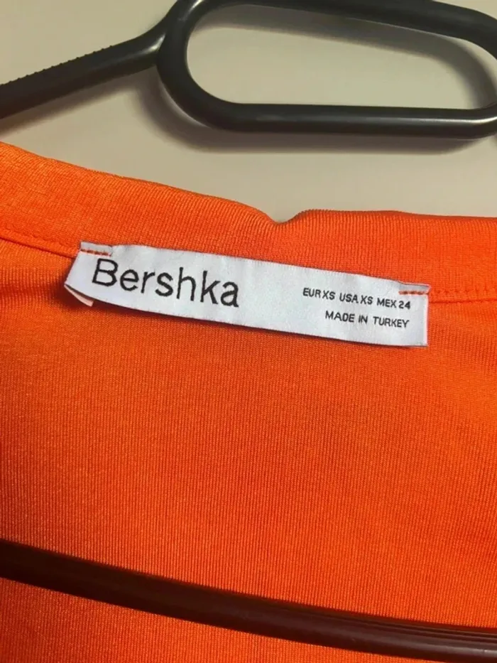 Top court bershka neuf - photo numéro 3