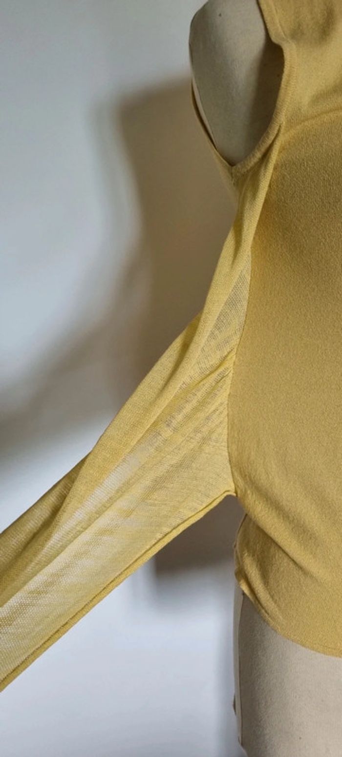 Débardeur jaune nouable au niveau du ventre - photo numéro 5