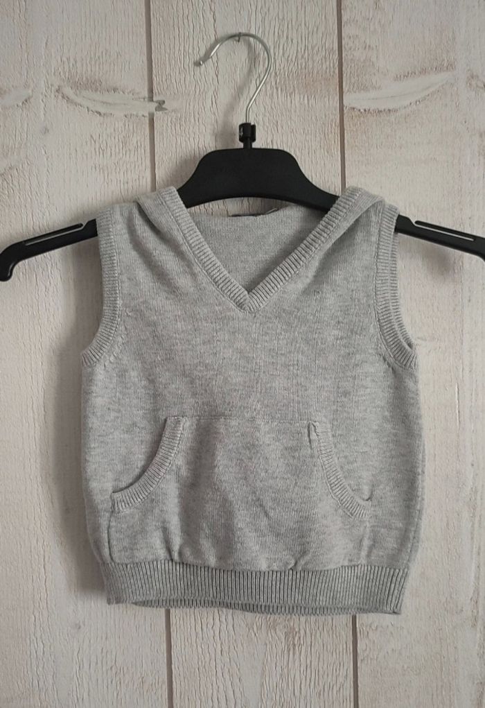 Pull gris col v sans manches avec capuche et poche kangourou in extenso taille 9 mois 74cm - photo numéro 2