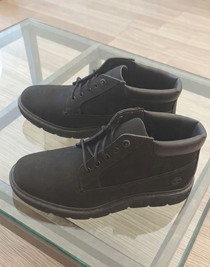 paire bottines noires Timberland cuir neuves 39 modèle Kenniston Chukka nubuck