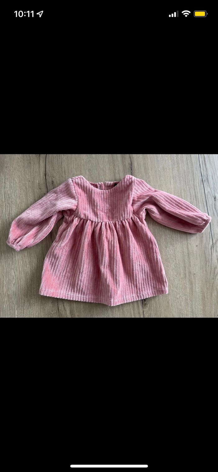 Robes 1 mois - photo numéro 3