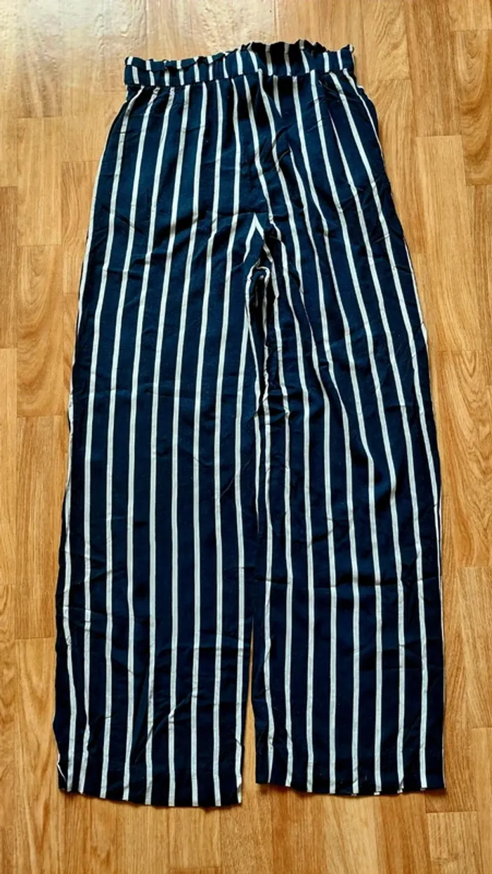 Pantalon H&M rayures bleu marine et blanc - Taille 38: - photo numéro 3