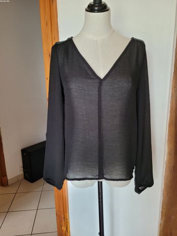 Blouse noire dentelle