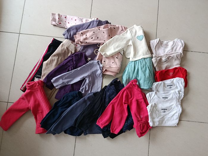 Lot de 20 vêtements automne/hiver fille.