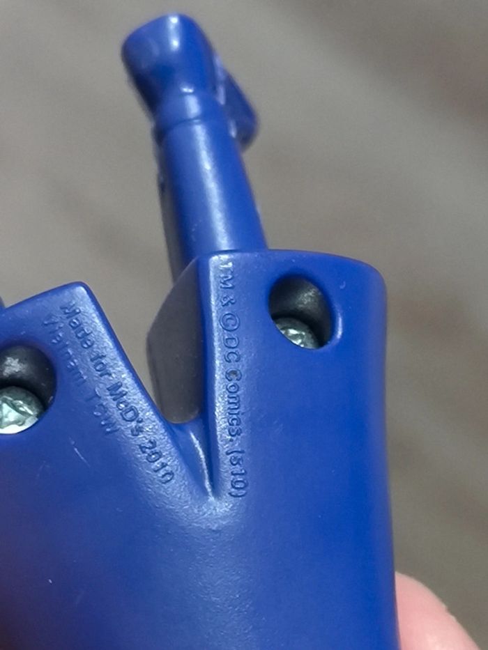 McDonald's happy meal 2010 figurine le jocker Batman - photo numéro 3