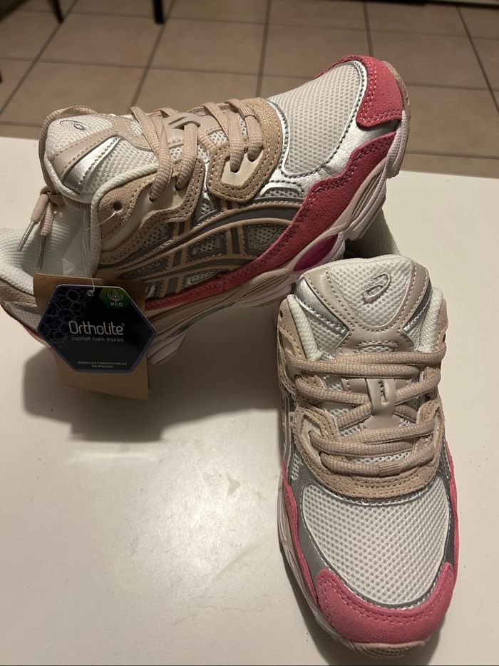 Asics nyc gel rose taille 38 - photo numéro 5