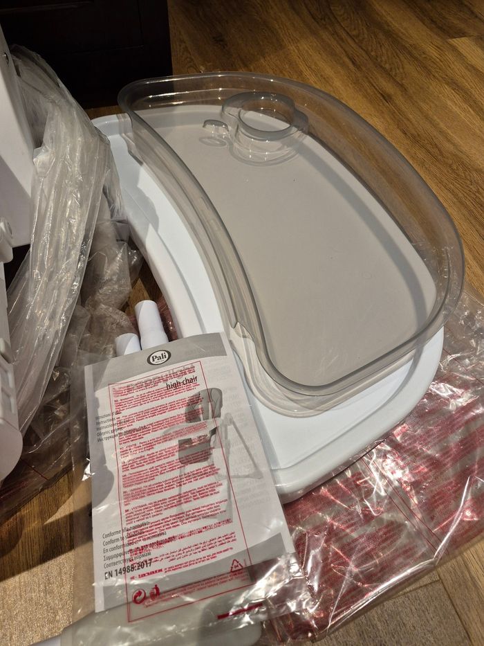 Chaise haute mixte neuve - photo numéro 4