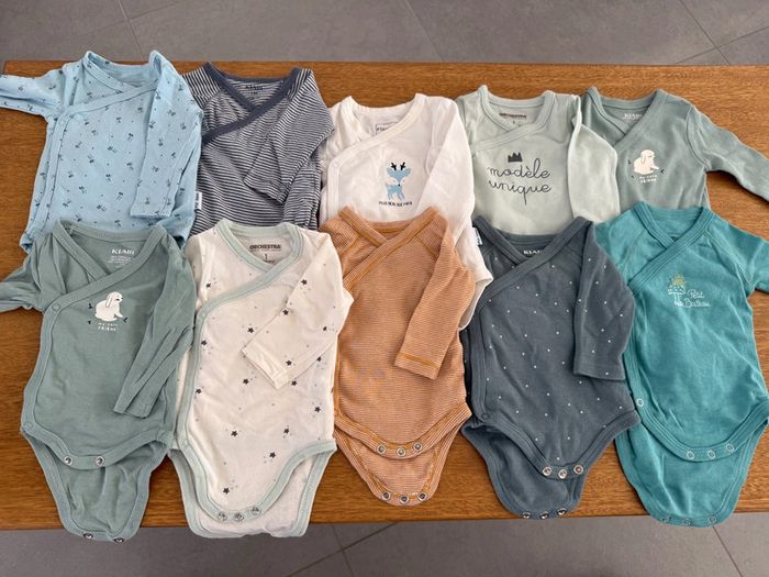 Lot de 10 bodys