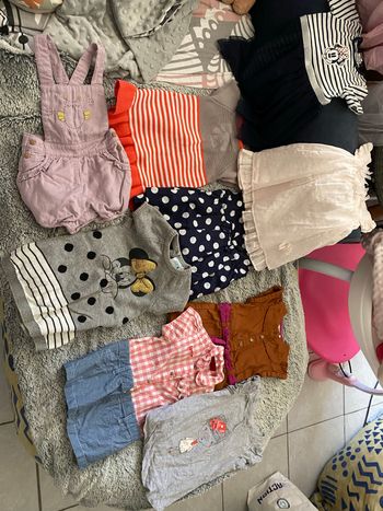 Lot 34 pièces bébé fille été 6 mois