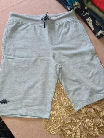 Short en coton dpam neuf 🦕🦖 12 ans