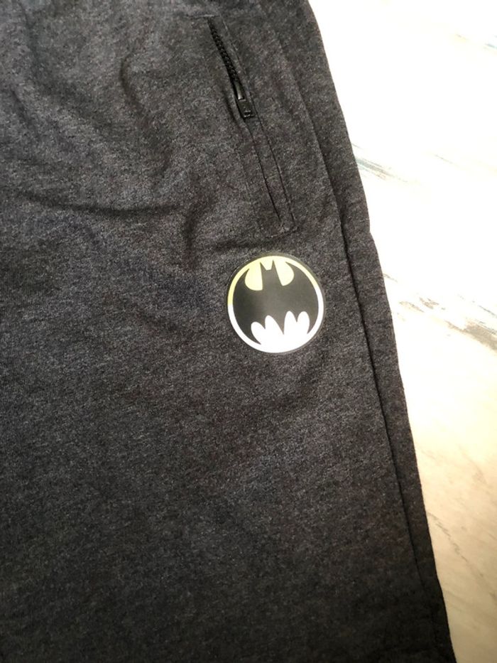 Tee-shirts et shorts neufs - photo numéro 2