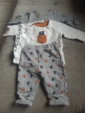 Lot 2 pull et un pantalon
