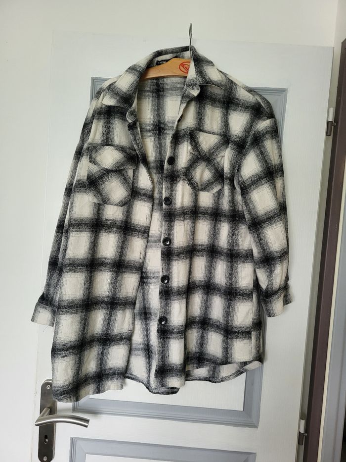 Vends 2 manteaux hommes et vêtements femme - photo numéro 7