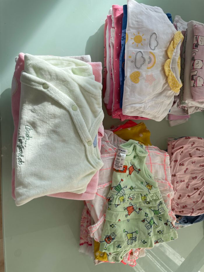 Lot vêtements filles 1-3 mois - photo numéro 3