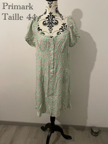 Robe Primark fleurie verte et rose, style champêtre, taille 44