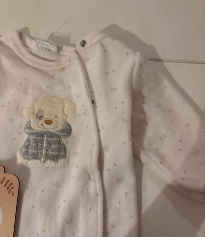 Pyjama bébé 6-9 mois - photo numéro 3