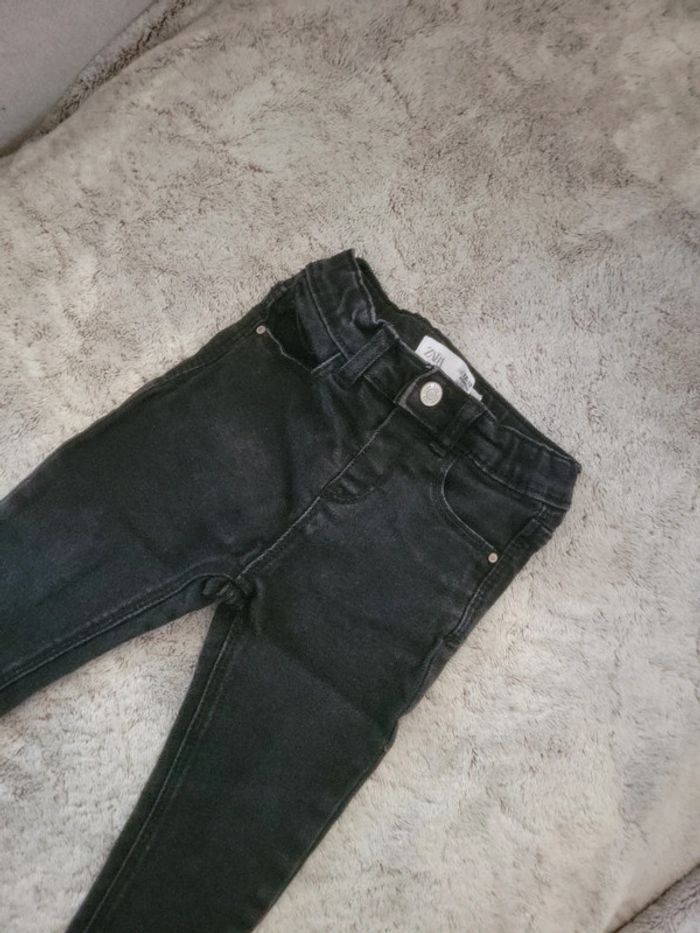 Jeans Zara noir 86 cm - photo numéro 2