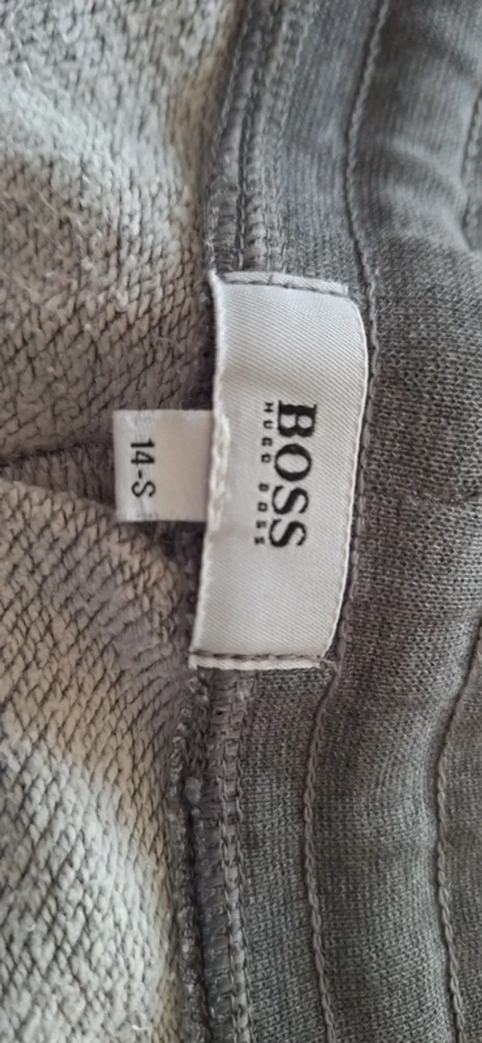Jogging Hugo Boss 14 ans - photo numéro 4