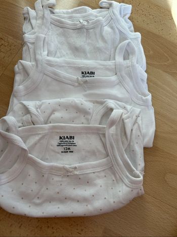 Lot de 3 bodys  12 mois