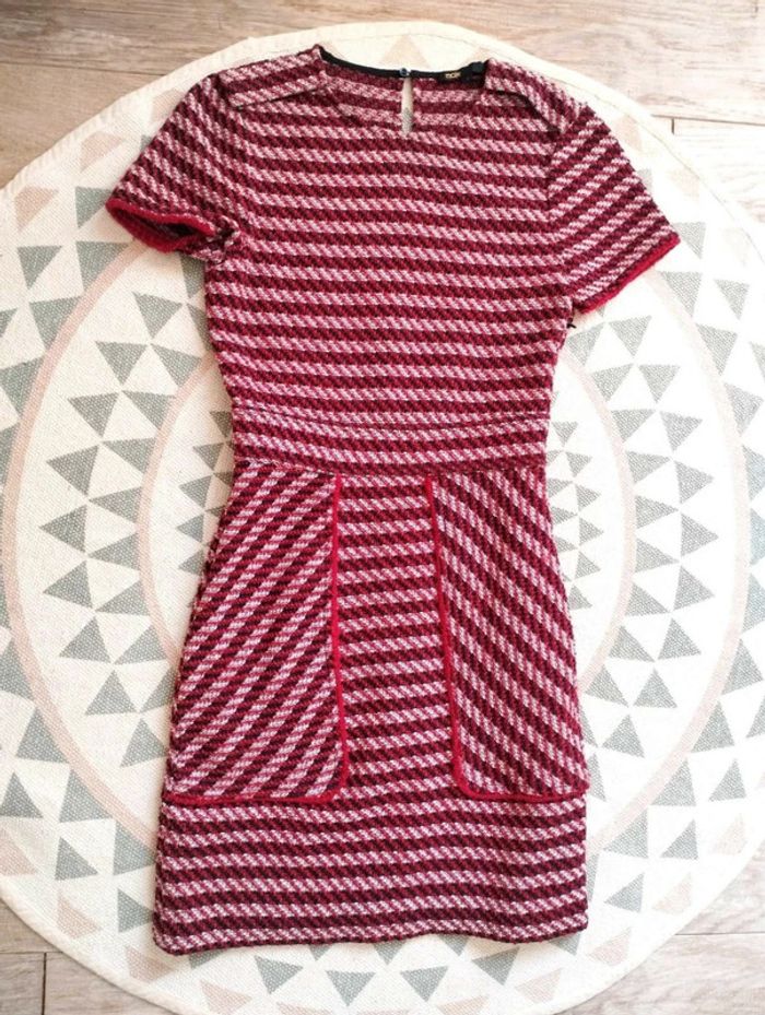 Robe  tweed  rouge  noire  Maje  34 Parfait  état - photo numéro 5