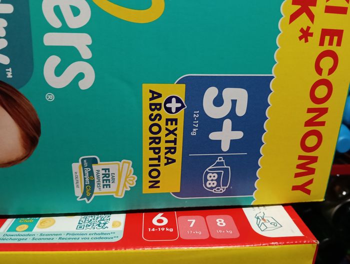 Pampers taille 5+ de 12 a 17 kg - photo numéro 2